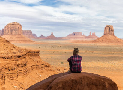 Off the Beaten Track Hiking Tour from Monument Valley