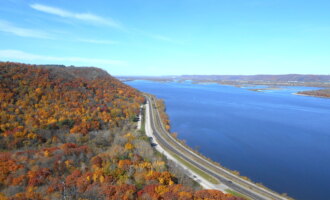 The Scenic Splendour of Minnesota’s North Shore and Mississippi River Roads